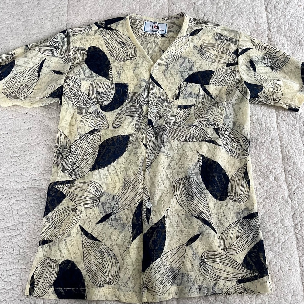 Vintage lace Leaf Print Button-Up Shirt short sleeve size large